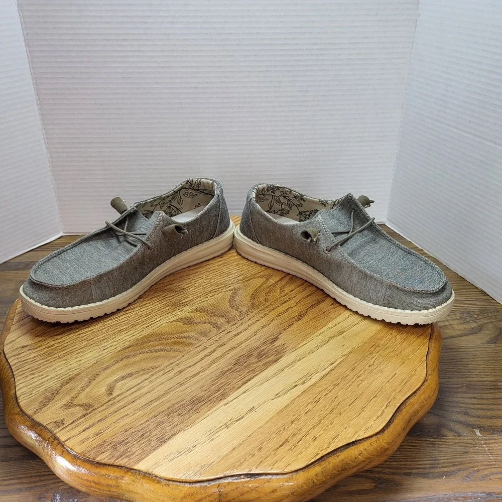 Hey Dude Wendy Linen Gray/Iron Slip On Shoes Women's Size 7